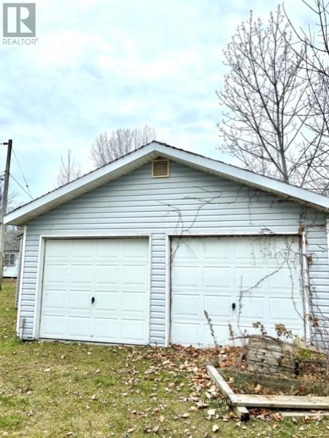 740 Lakeshore Road, Haldimand, Ontario  N1A 2W6 - Photo 4 - X12581376