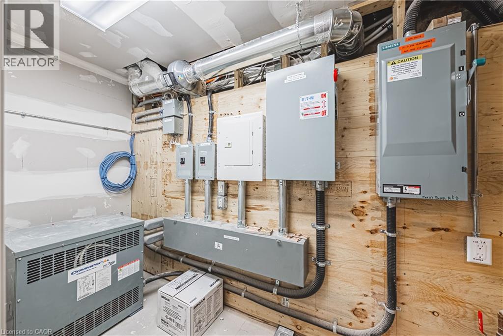 1127 Main Street E, Hamilton, Ontario  L8M 1P2 - Photo 44 - 40790811