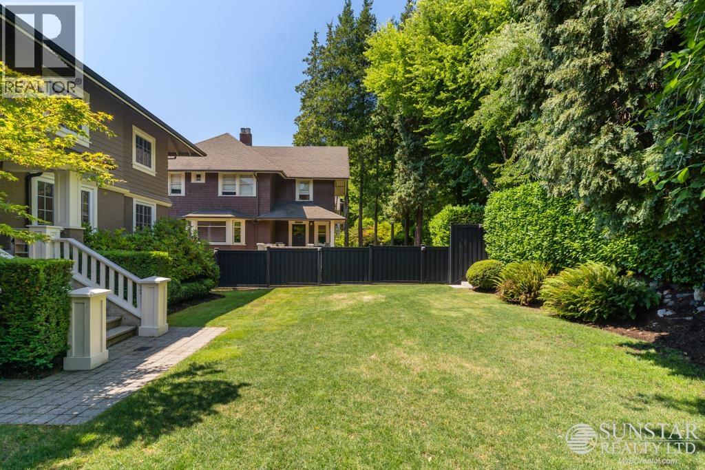 2500 W 37th Avenue, Vancouver, British Columbia V6N 2T2 - Photo 2 - R3070544