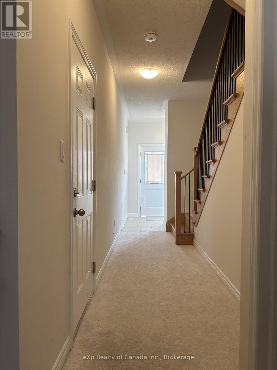 92 Baker Street, Thorold, Ontario  L2V 0N1 - Photo 10 - X12581466