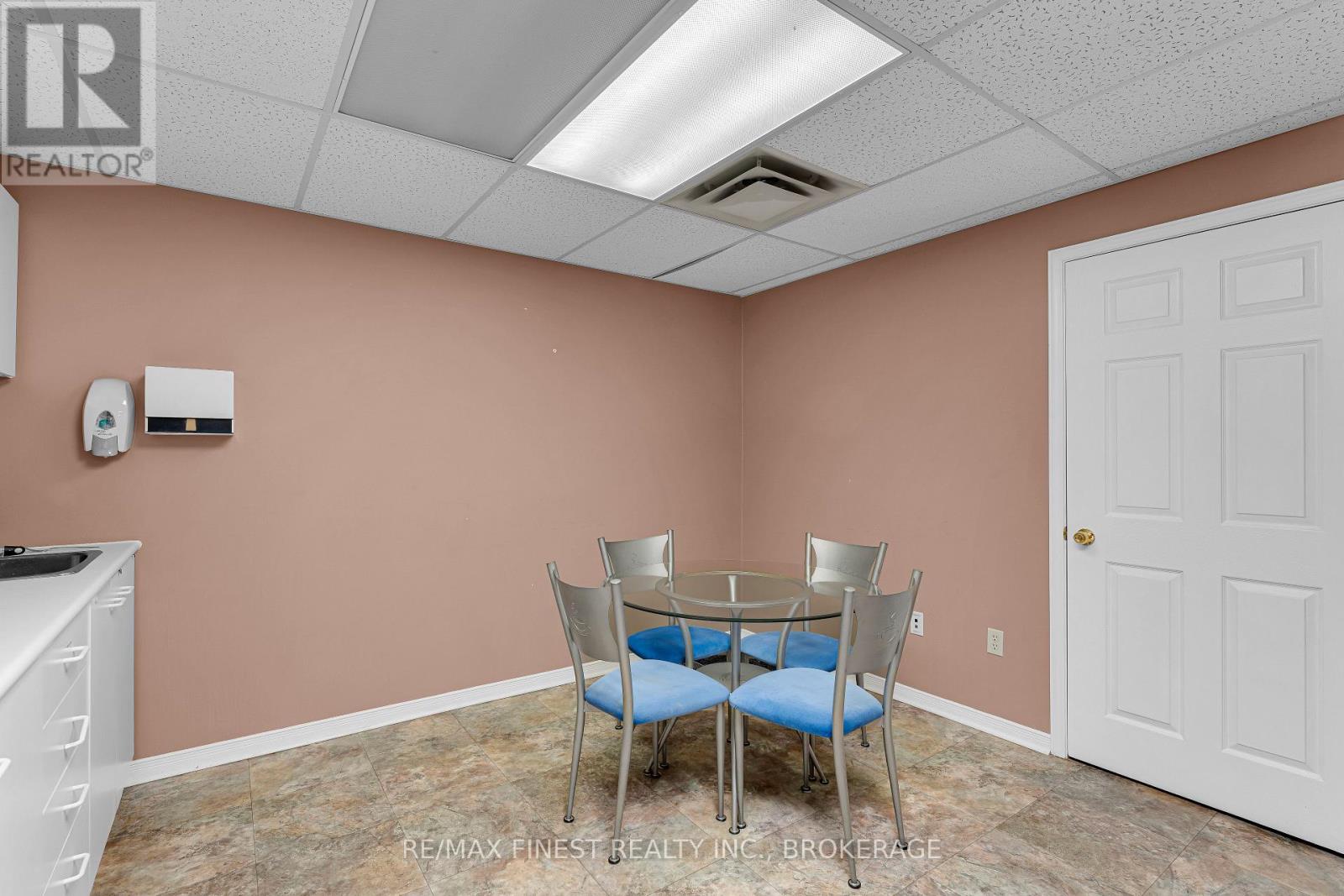 4 & 5 - 739 Arlington Park Place, Kingston, Ontario  K7M 8M8 - Photo 24 - X12581038