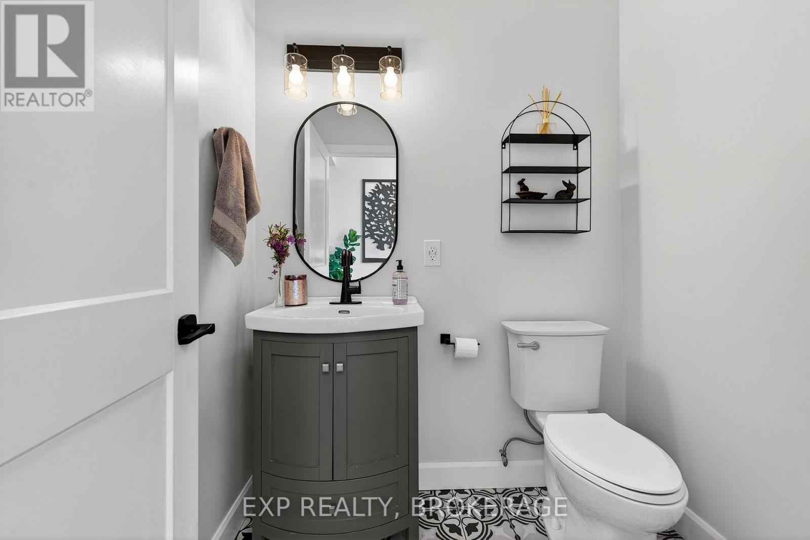 2516 County 15 Road, Prince Edward County, Ontario  K0K 2T0 - Photo 12 - X12581452