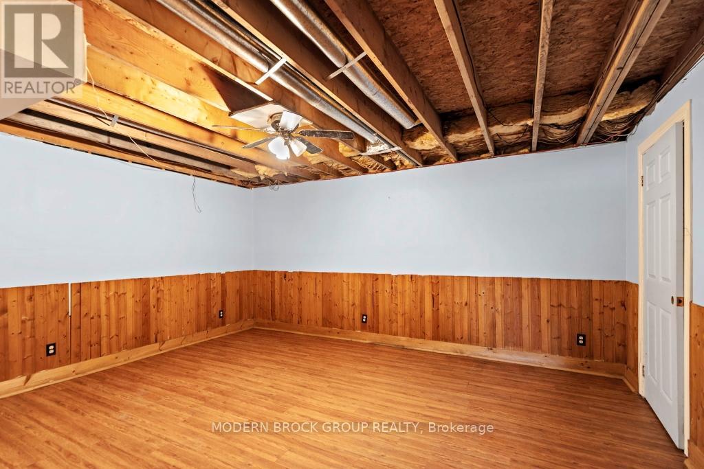 790 Scott Road, Edwardsburgh/cardinal, Ontario  K0E 1E0 - Photo 32 - X12551148