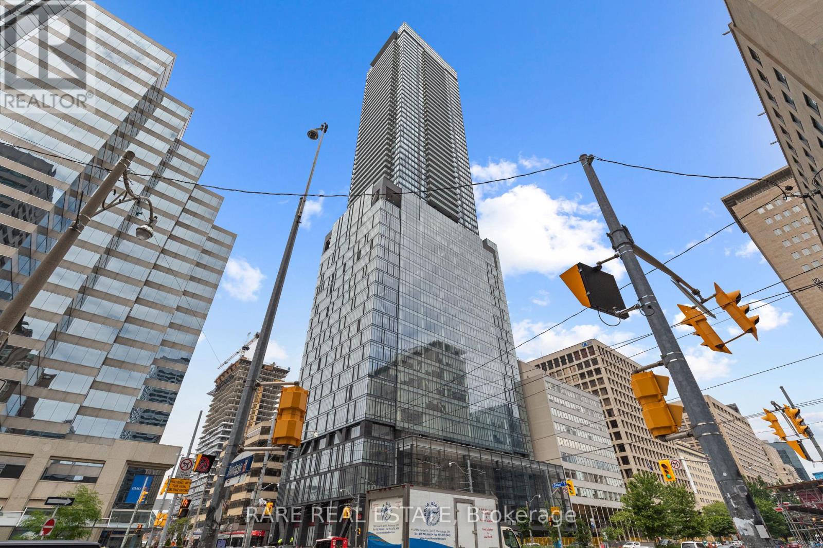 3910 - 488 UNIVERSITY AVENUE, Toronto, Ontario