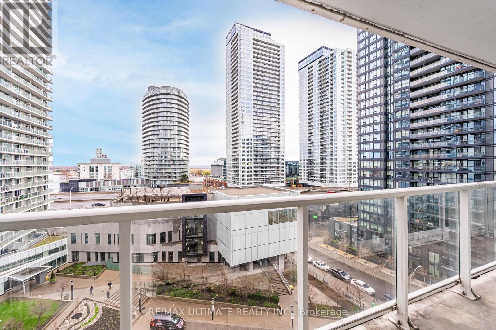 1002 - 85 Queens Wharf Road, Toronto, Ontario  M5V 0J9 - Photo 22 - C12581488