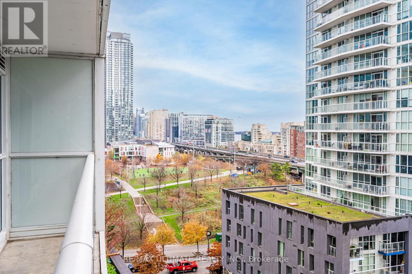 1002 - 85 Queens Wharf Road, Toronto, Ontario  M5V 0J9 - Photo 24 - C12581488