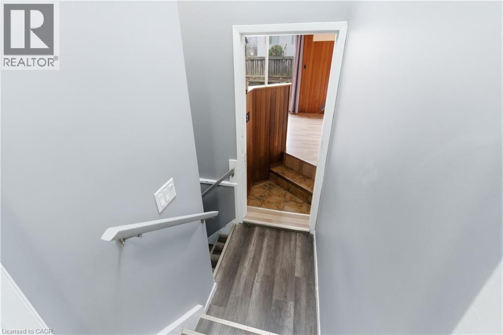 22 Colonial Street, Welland, Ontario  L3C 5W5 - Photo 24 - 40790872