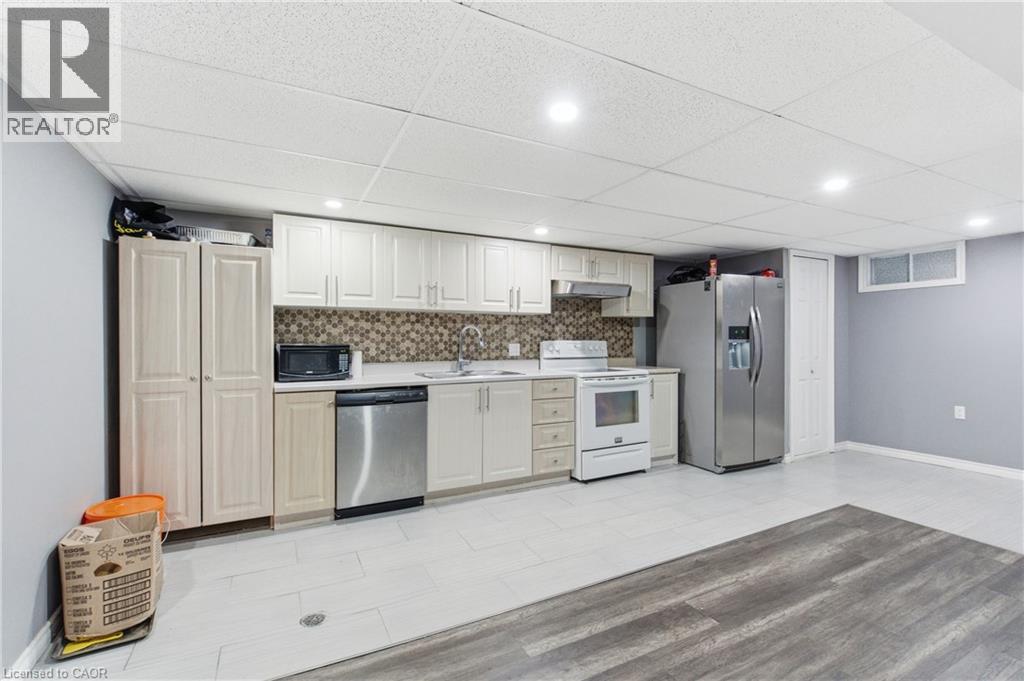 22 Colonial Street, Welland, Ontario  L3C 5W5 - Photo 27 - 40790872