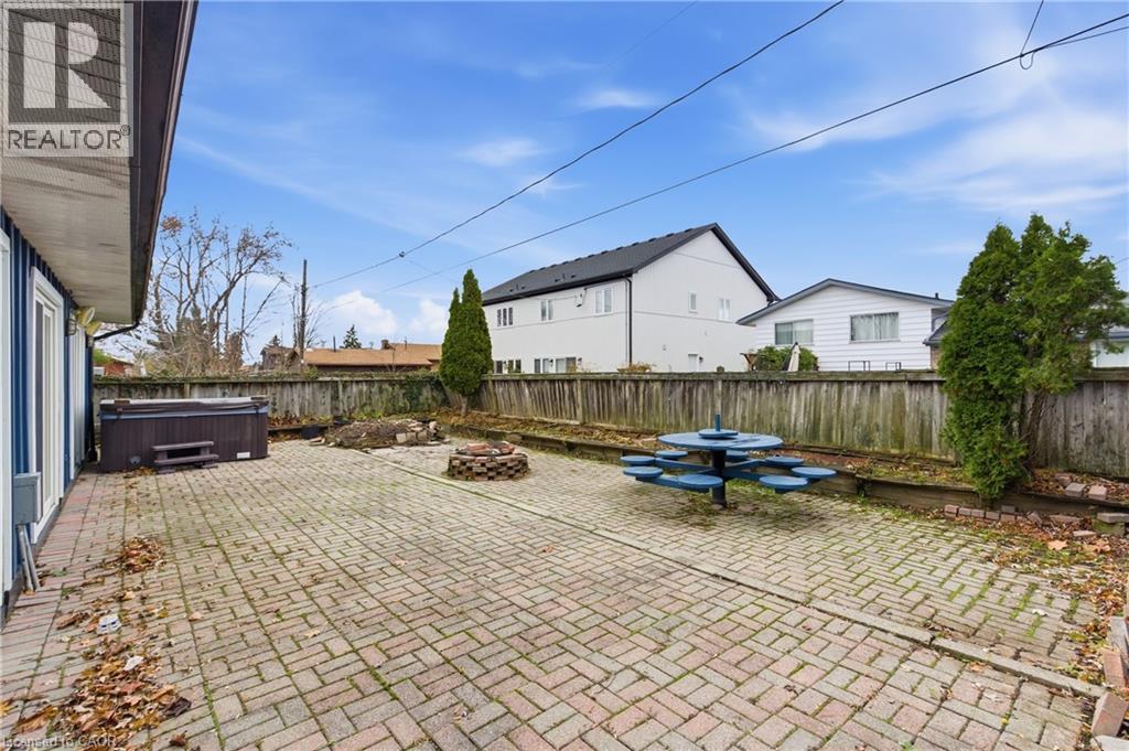 22 Colonial Street, Welland, Ontario  L3C 5W5 - Photo 34 - 40790872