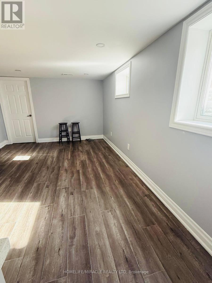 Bsmt - 284 Farewell Street, Oshawa, Ontario  L1H 6L9 - Photo 6 - E12581468