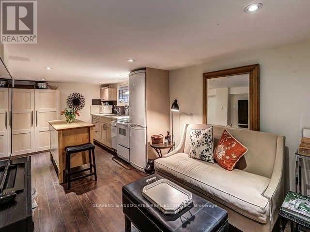 13 Sutherland Avenue, Toronto, Ontario  M4C 1R8 - Photo 14 - E12581508