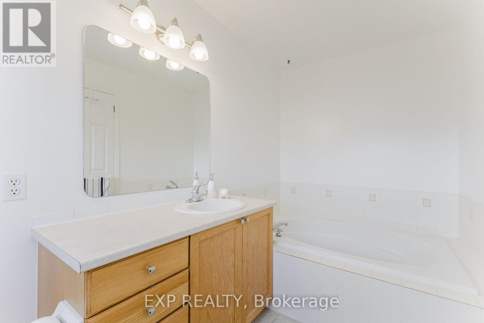 2274 Brockstone Crescent, Ottawa, Ontario  K4A 4V3 - Photo 23 - X12577348