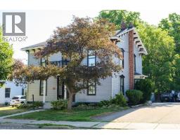 23 MOUNTAIN Street, Grimsby, Ontario