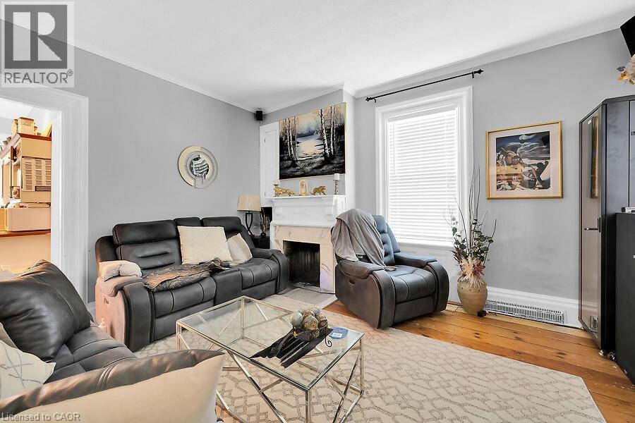 23 Mountain Street, Grimsby, Ontario  L3M 3J9 - Photo 8 - 40755074