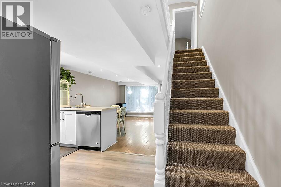 23 Mountain Street, Grimsby, Ontario  L3M 3J9 - Photo 15 - 40762011