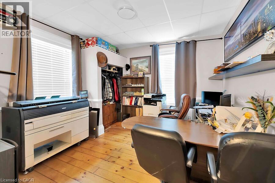 23 Mountain Street, Grimsby, Ontario  L3M 3J9 - Photo 24 - 40762011