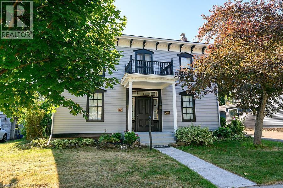 23 MOUNTAIN Street, Grimsby, Ontario