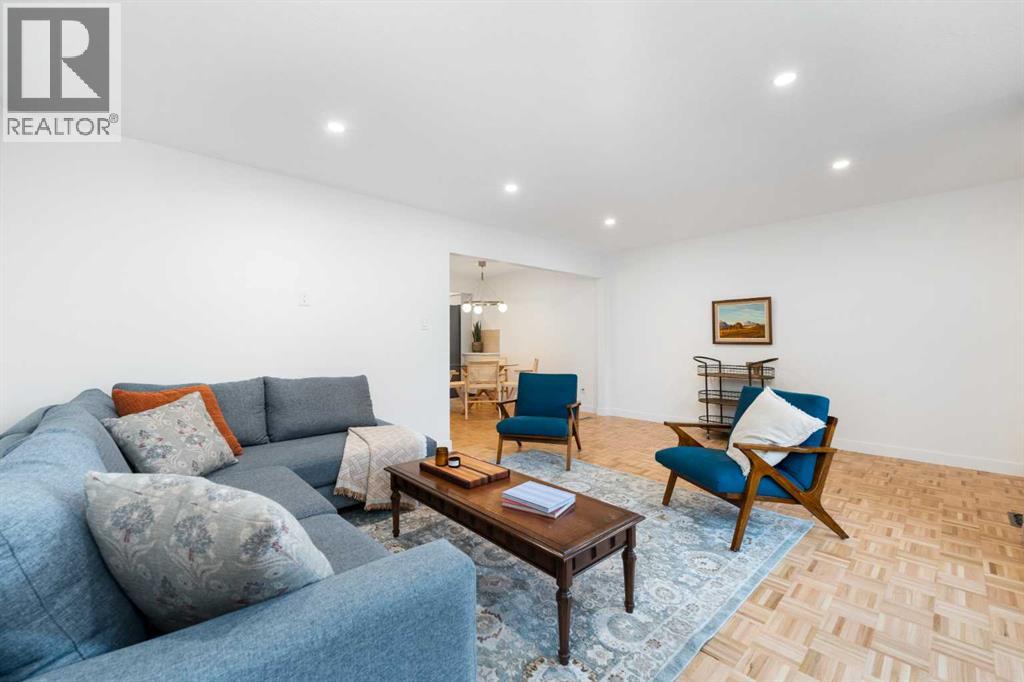 2606 26 Street Sw, Calgary, Alberta  T3E 2A9 - Photo 4 - A2271579