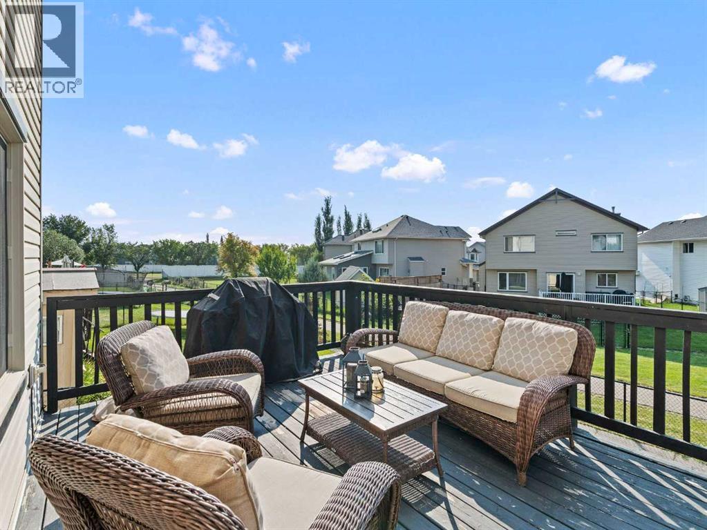 95 Crystal Shores Road, Okotoks, Alberta  T1S 2H9 - Photo 28 - A2272491