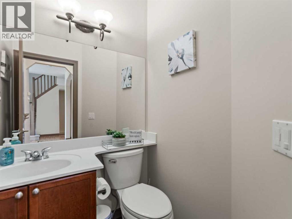 95 Crystal Shores Road, Okotoks, Alberta  T1S 2H9 - Photo 14 - A2272491