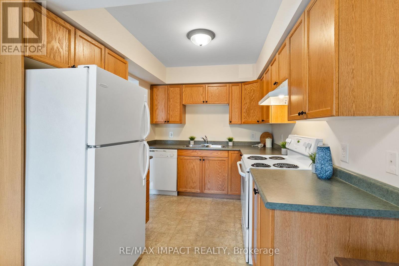 309 - 841 Battell Street, Cobourg, Ontario  K9A 0B9 - Photo 17 - X12581806