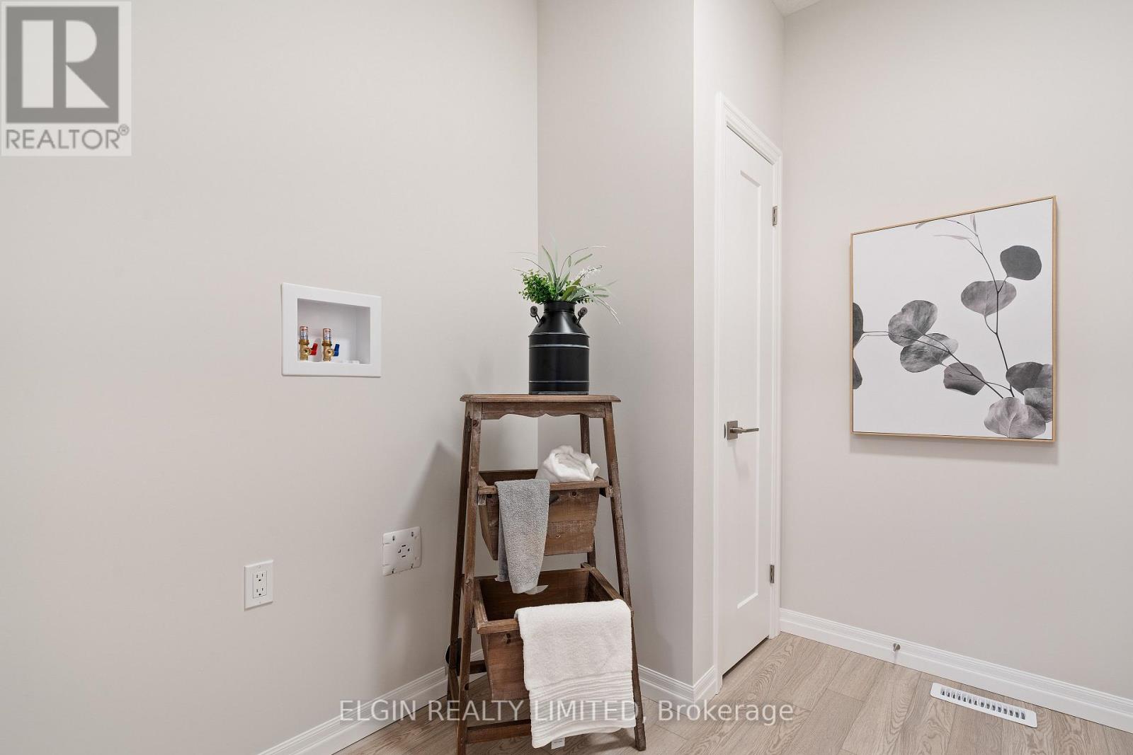 6 Hemlock Crescent, Aylmer, Ontario  N5H 0B9 - Photo 6 - X12581572