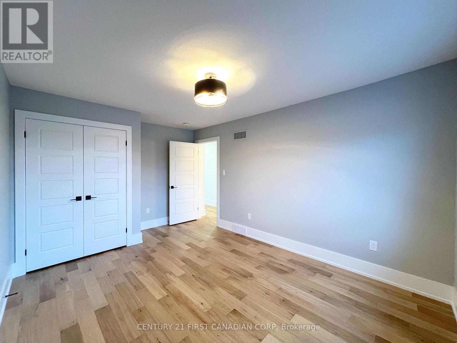 877 Eagletrace Drive, London North, Ontario  N6G 0K7 - Photo 34 - X12581616