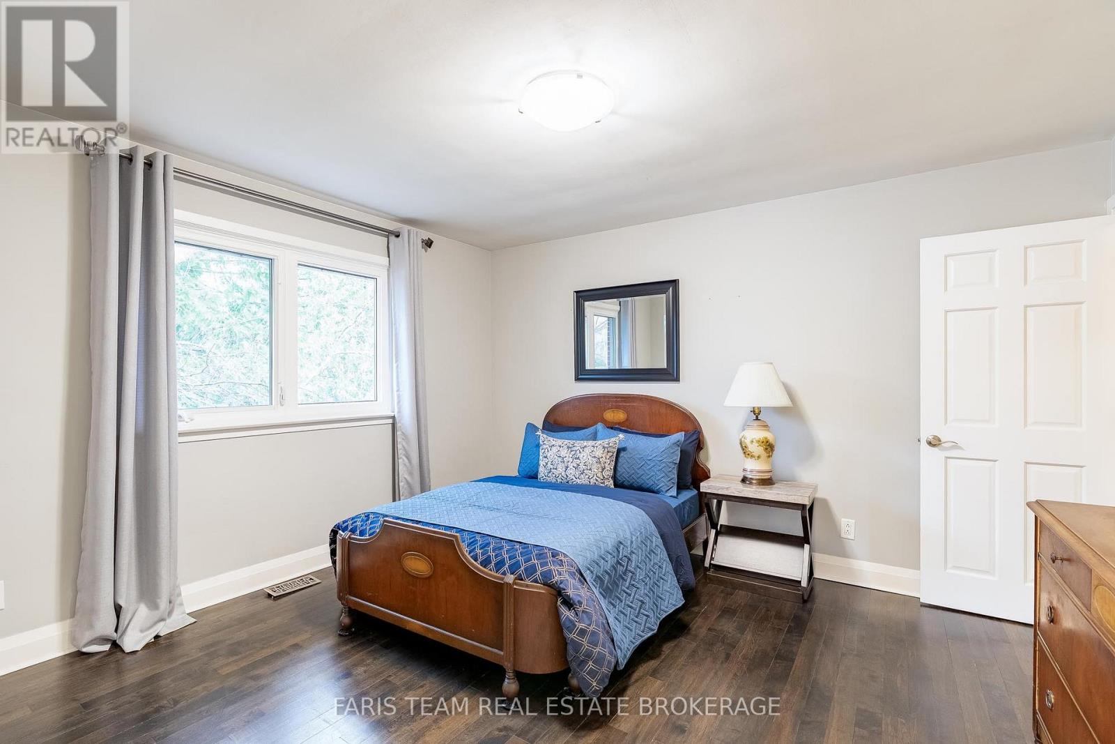 15 Davidson Street, Barrie, Ontario  L4M 3R9 - Photo 12 - S12581536