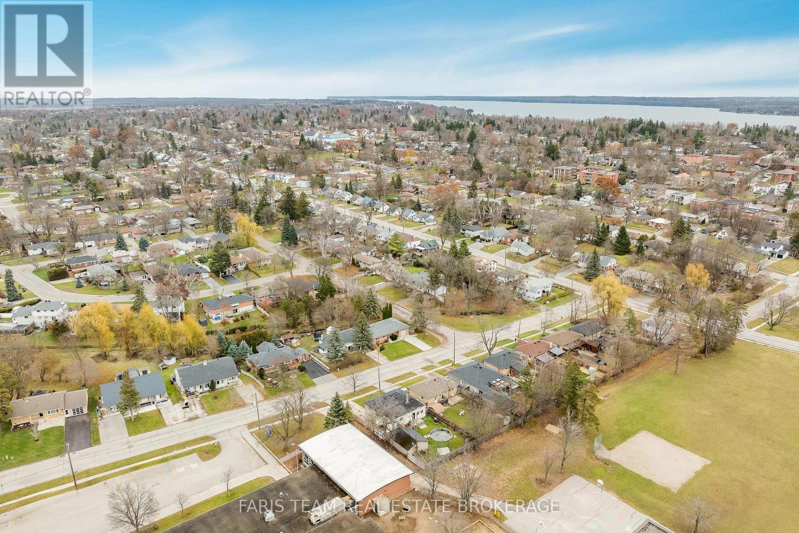 15 Davidson Street, Barrie, Ontario  L4M 3R9 - Photo 35 - S12581536