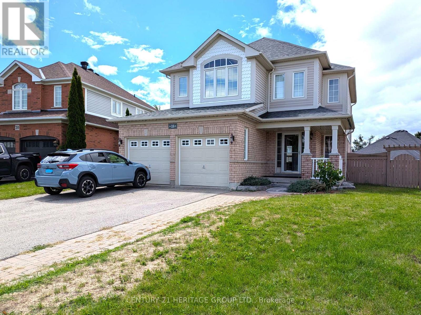 18 Tudor Crescent, Barrie, Ontario  L4M 0A8 - Photo 2 - S12581538