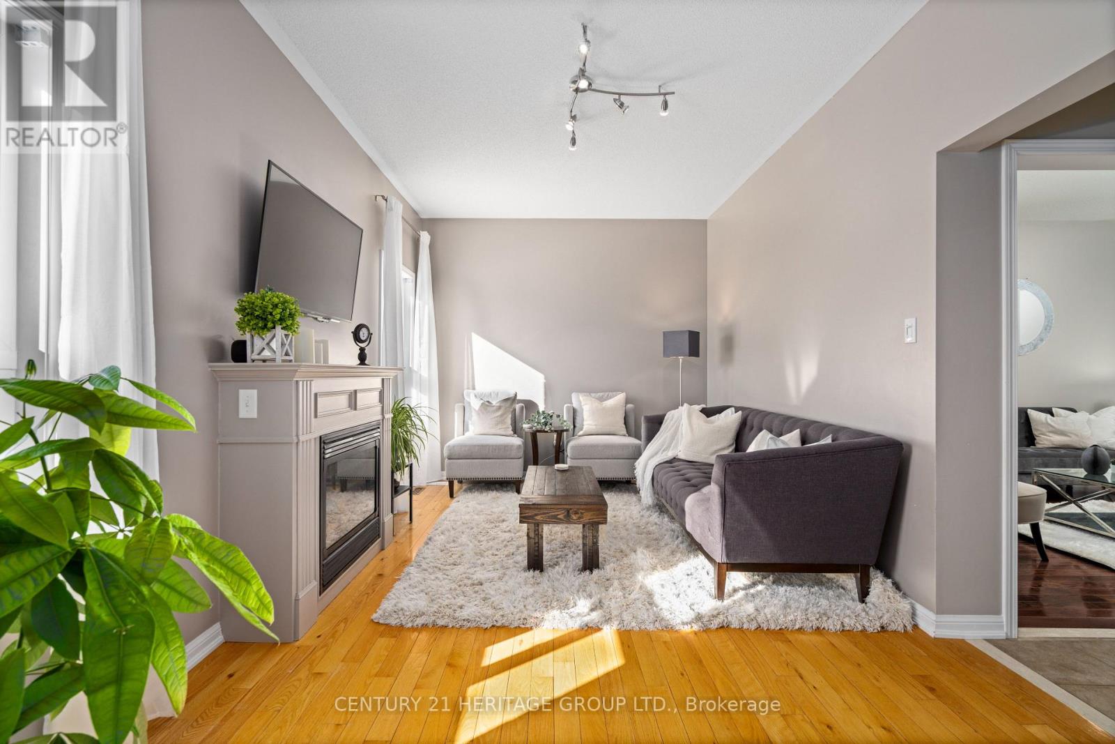 18 Tudor Crescent, Barrie, Ontario  L4M 0A8 - Photo 7 - S12581538