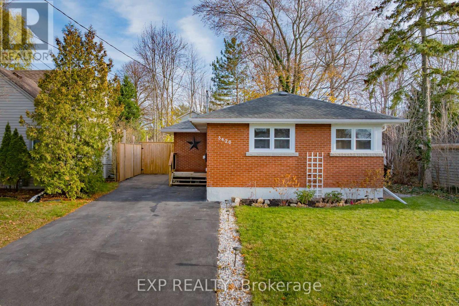 3426 Strang Drive, Niagara Falls, Ontario  L2G 6K3 - Photo 2 - X12581588