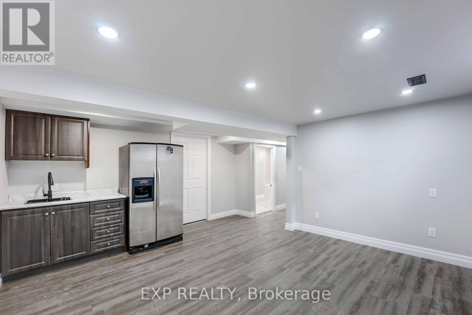 3426 Strang Drive, Niagara Falls, Ontario  L2G 6K3 - Photo 30 - X12581588