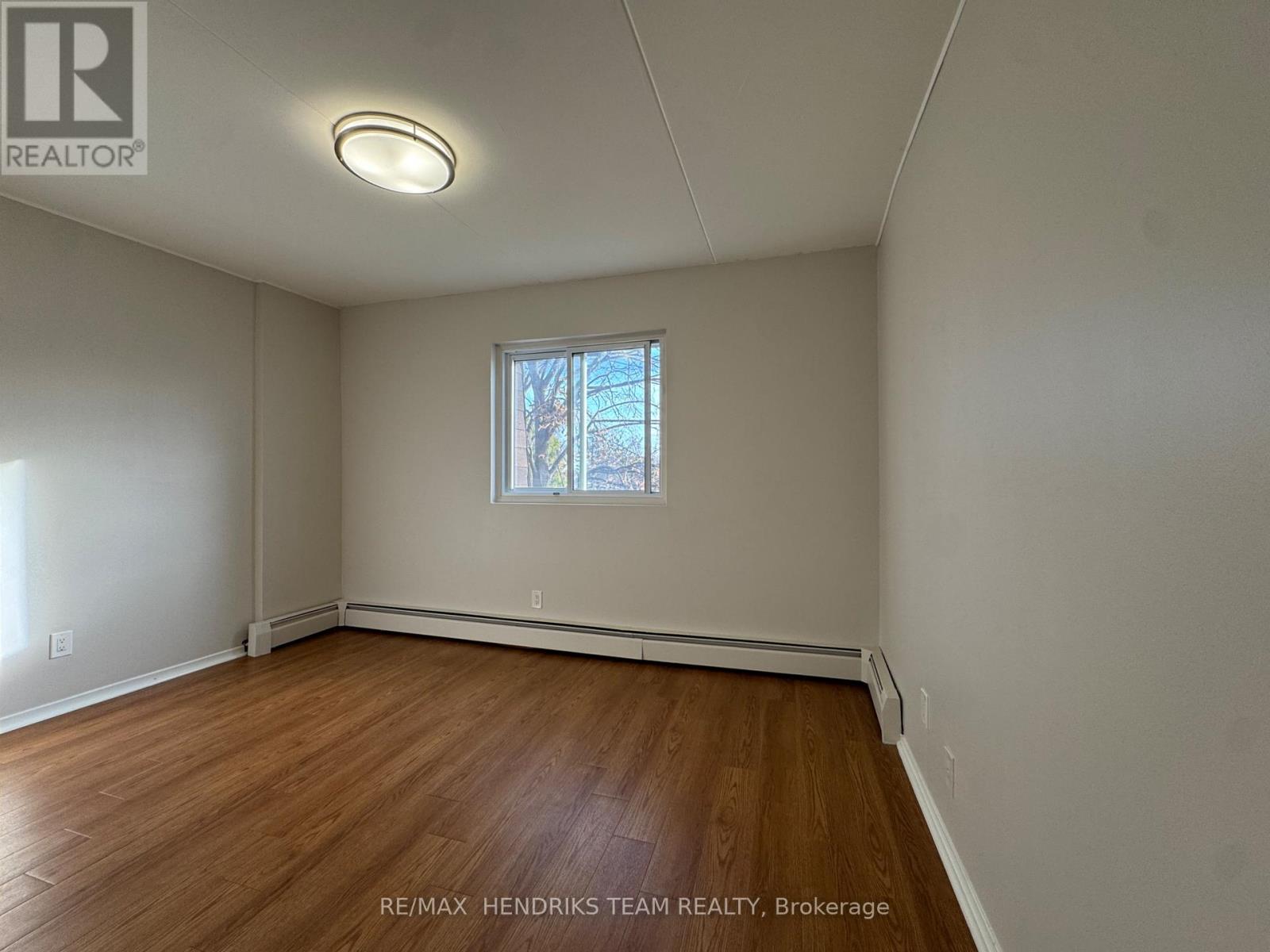 314 - 38 Arran Drive, St. Catharines, Ontario  L2N 6X5 - Photo 10 - X12581614