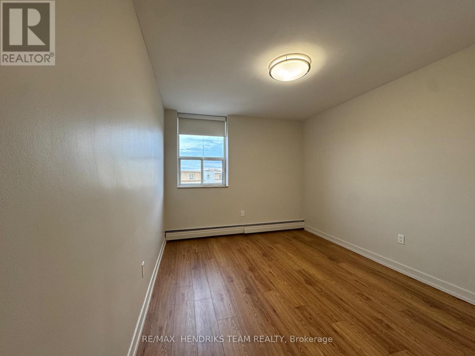 506 - 158 Fitch Street, Welland, Ontario  L3C 4V6 - Photo 7 - X12581624