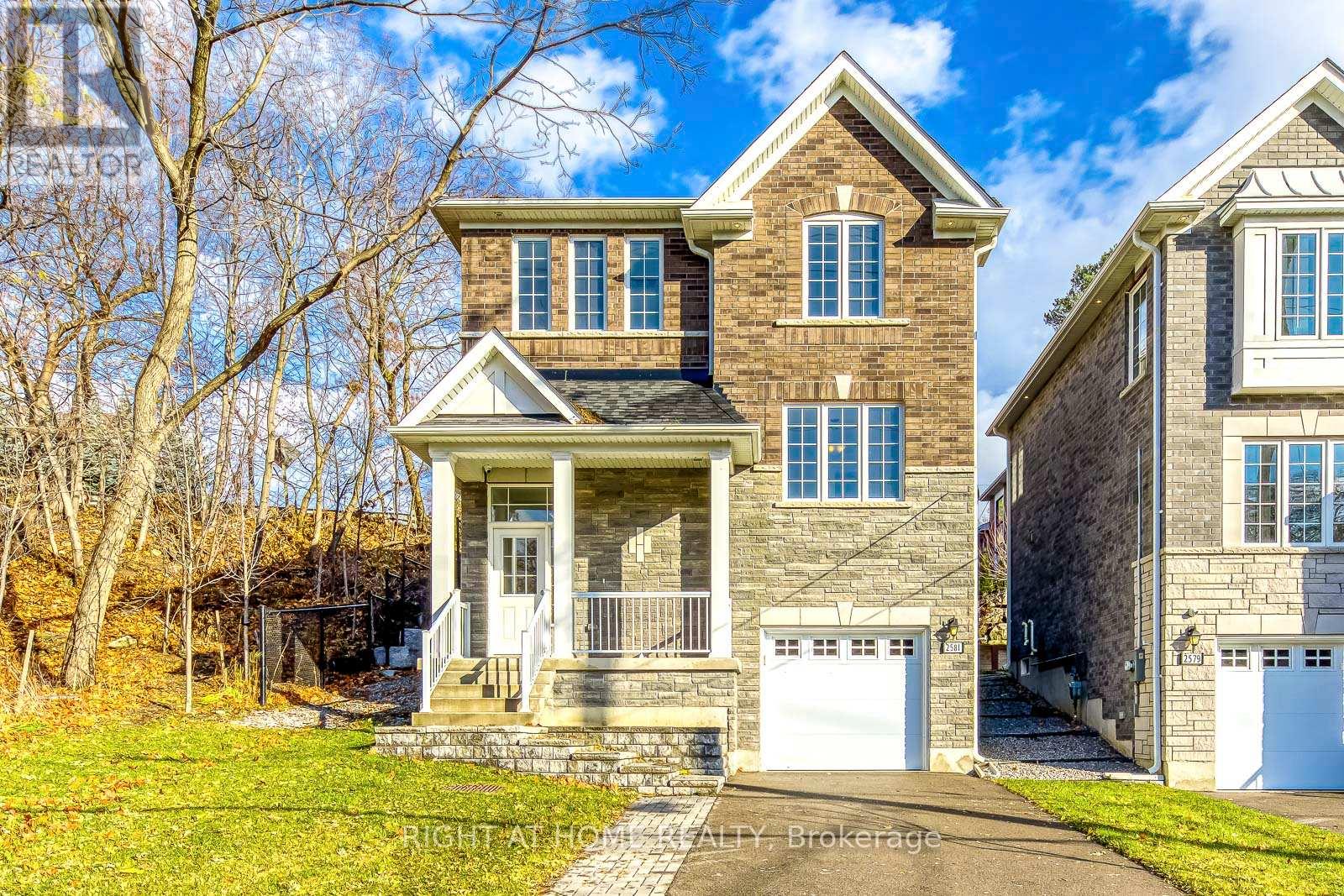 2581 ISLINGTON AVENUE, Toronto, Ontario