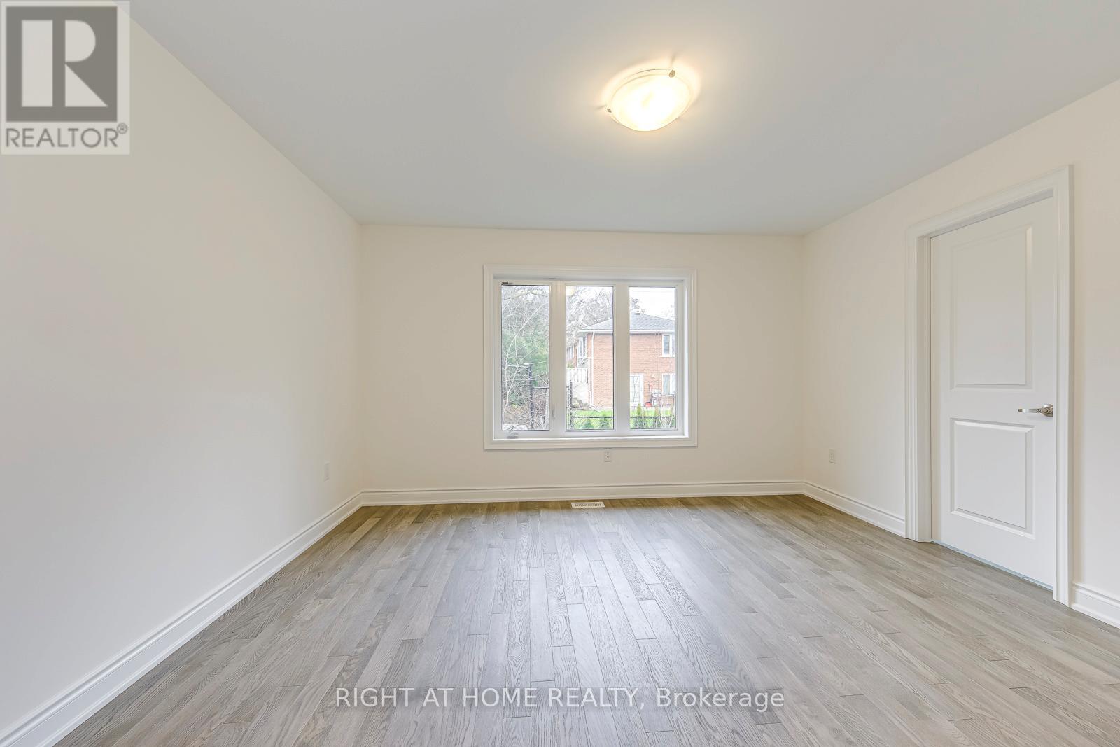 2581 Islington Avenue, Toronto, Ontario  M9V 4A2 - Photo 23 - W12581464