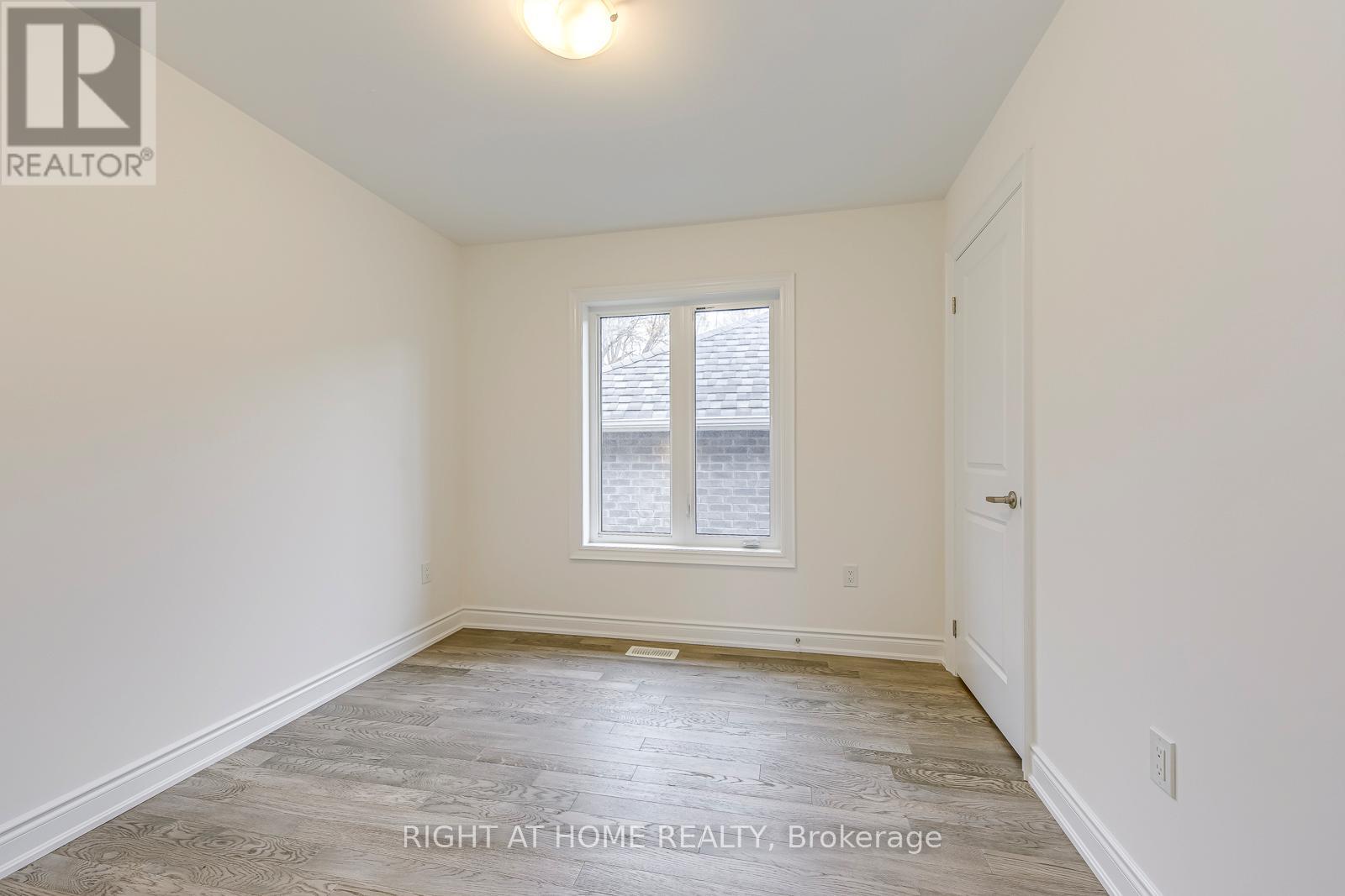 2581 Islington Avenue, Toronto, Ontario  M9V 4A2 - Photo 29 - W12581464