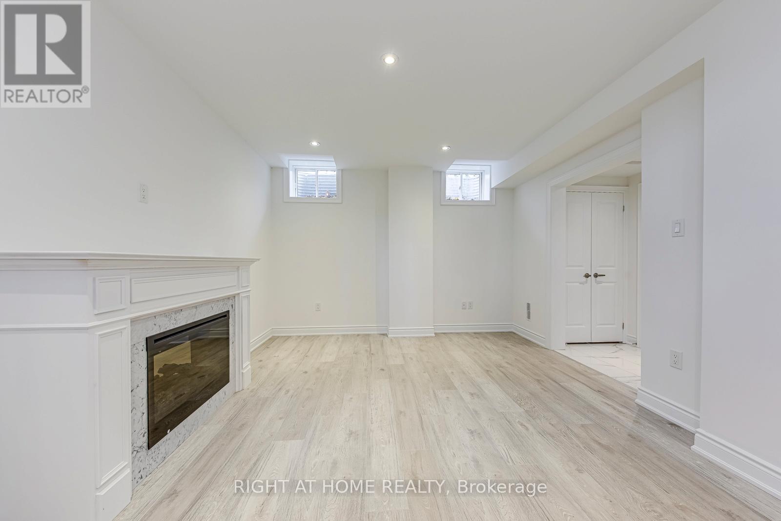 2581 Islington Avenue, Toronto, Ontario  M9V 4A2 - Photo 35 - W12581464