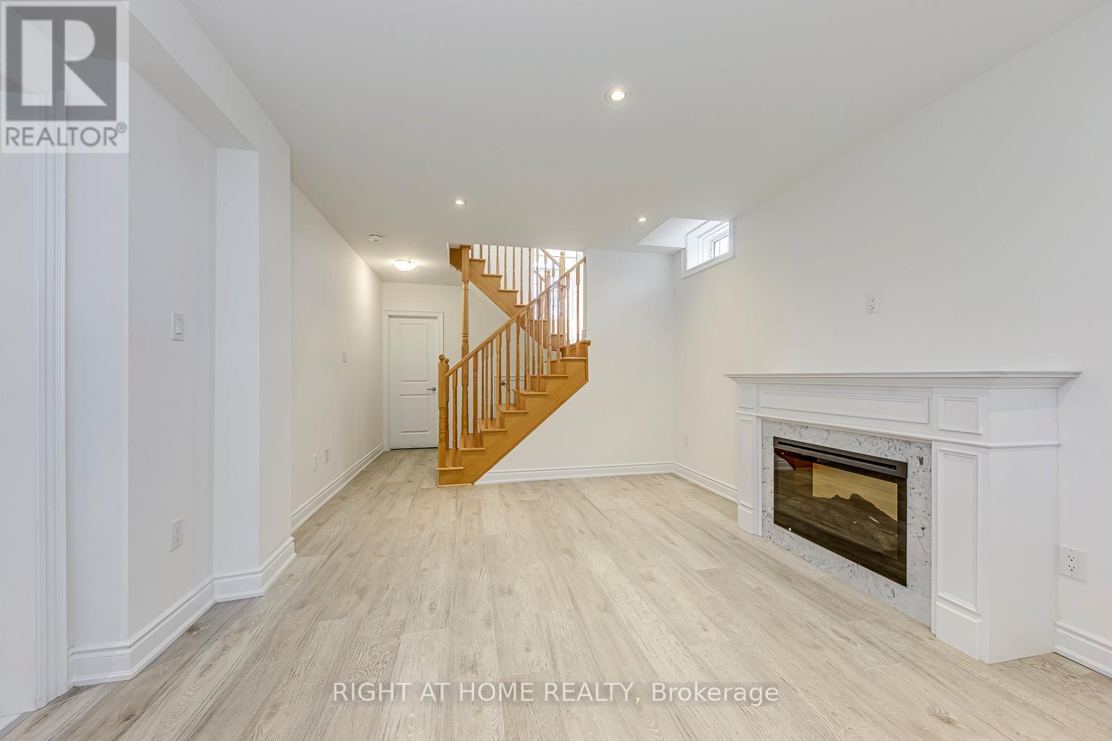 2581 Islington Avenue, Toronto, Ontario  M9V 4A2 - Photo 37 - W12581464