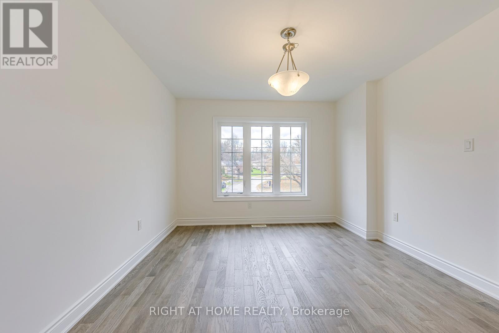 2581 Islington Avenue, Toronto, Ontario  M9V 4A2 - Photo 6 - W12581464