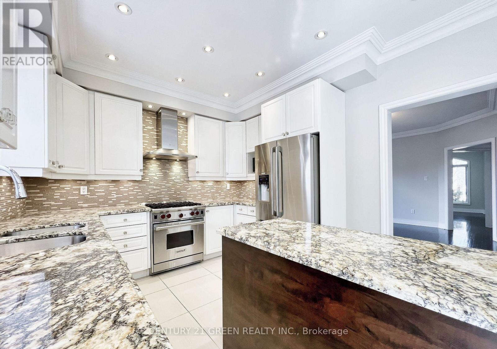 6311 Mulberry Crescent, Mississauga, Ontario  L5V 1B7 - Photo 17 - W12581478