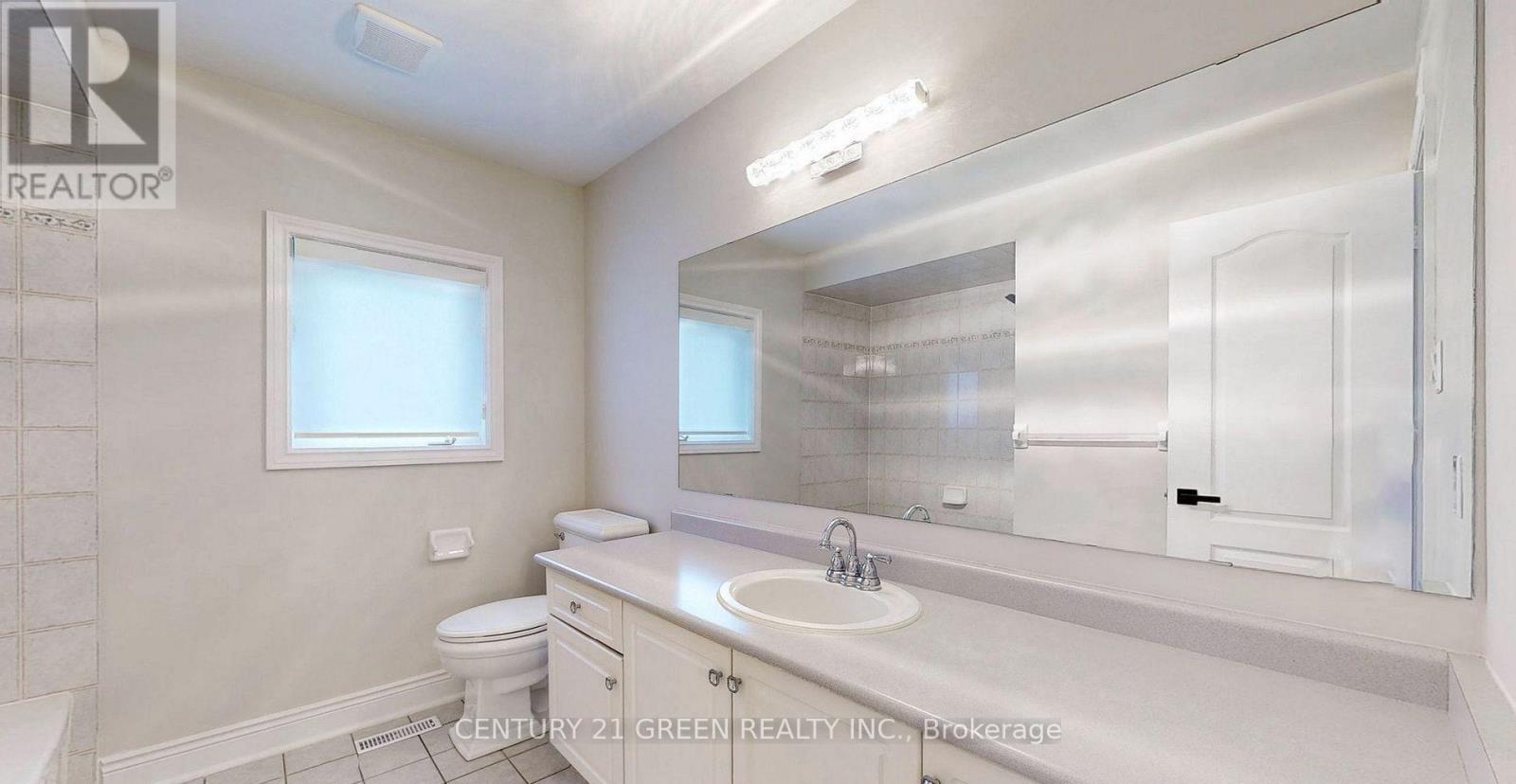 6311 Mulberry Crescent, Mississauga, Ontario  L5V 1B7 - Photo 26 - W12581478