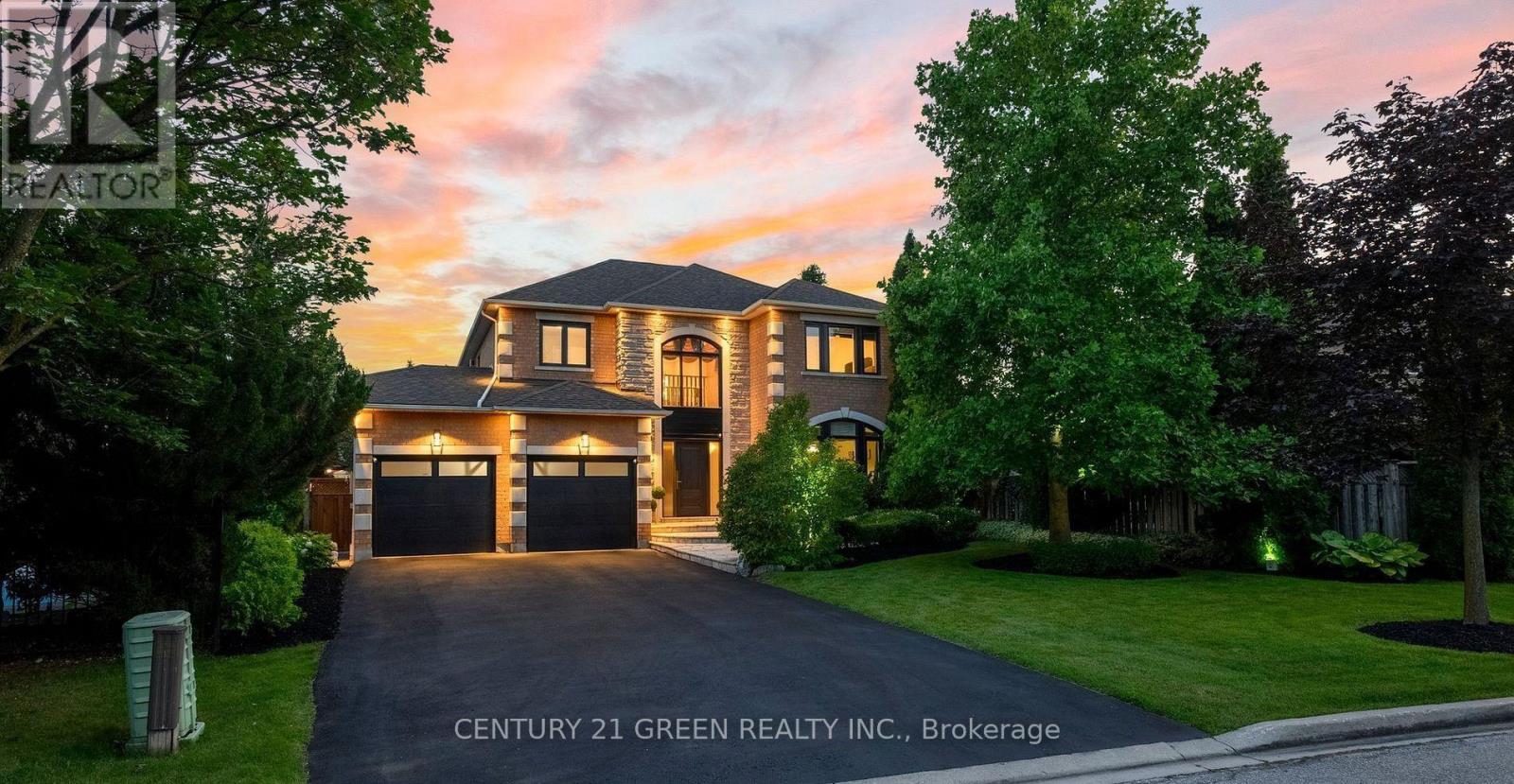 6311 Mulberry Crescent, Mississauga, Ontario  L5V 1B7 - Photo 3 - W12581478