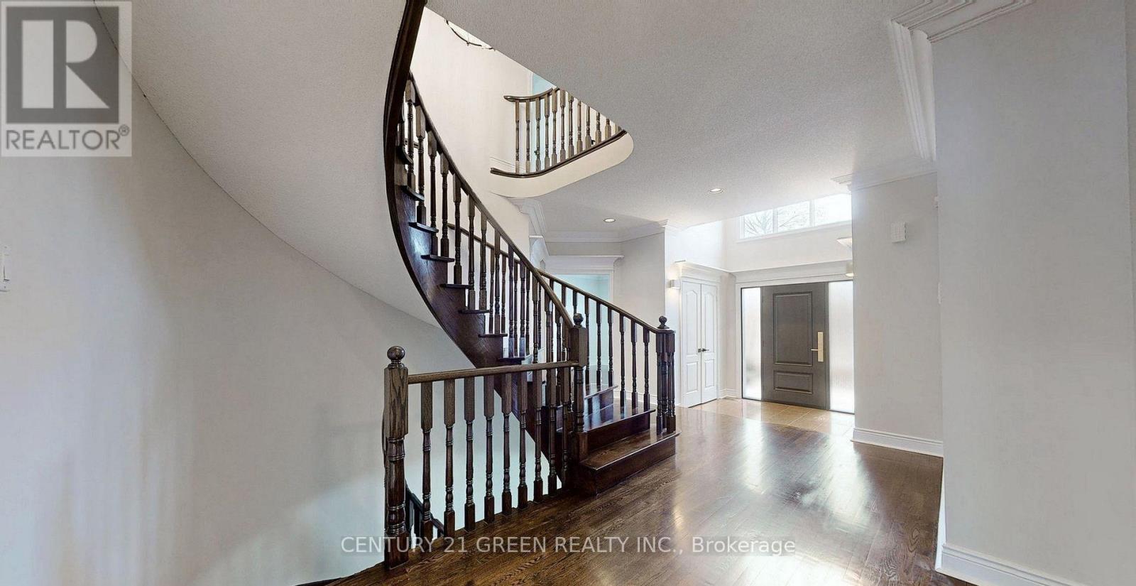 6311 Mulberry Crescent, Mississauga, Ontario  L5V 1B7 - Photo 8 - W12581478