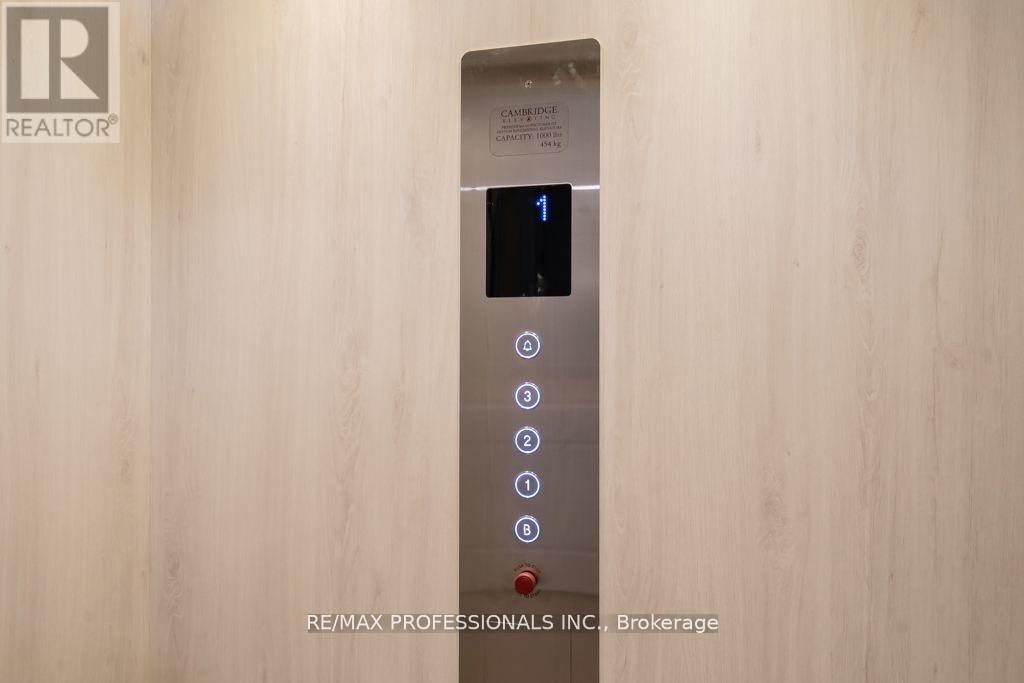 100 Salina Street, Mississauga, Ontario  L4M 1X8 - Photo 6 - W12581490