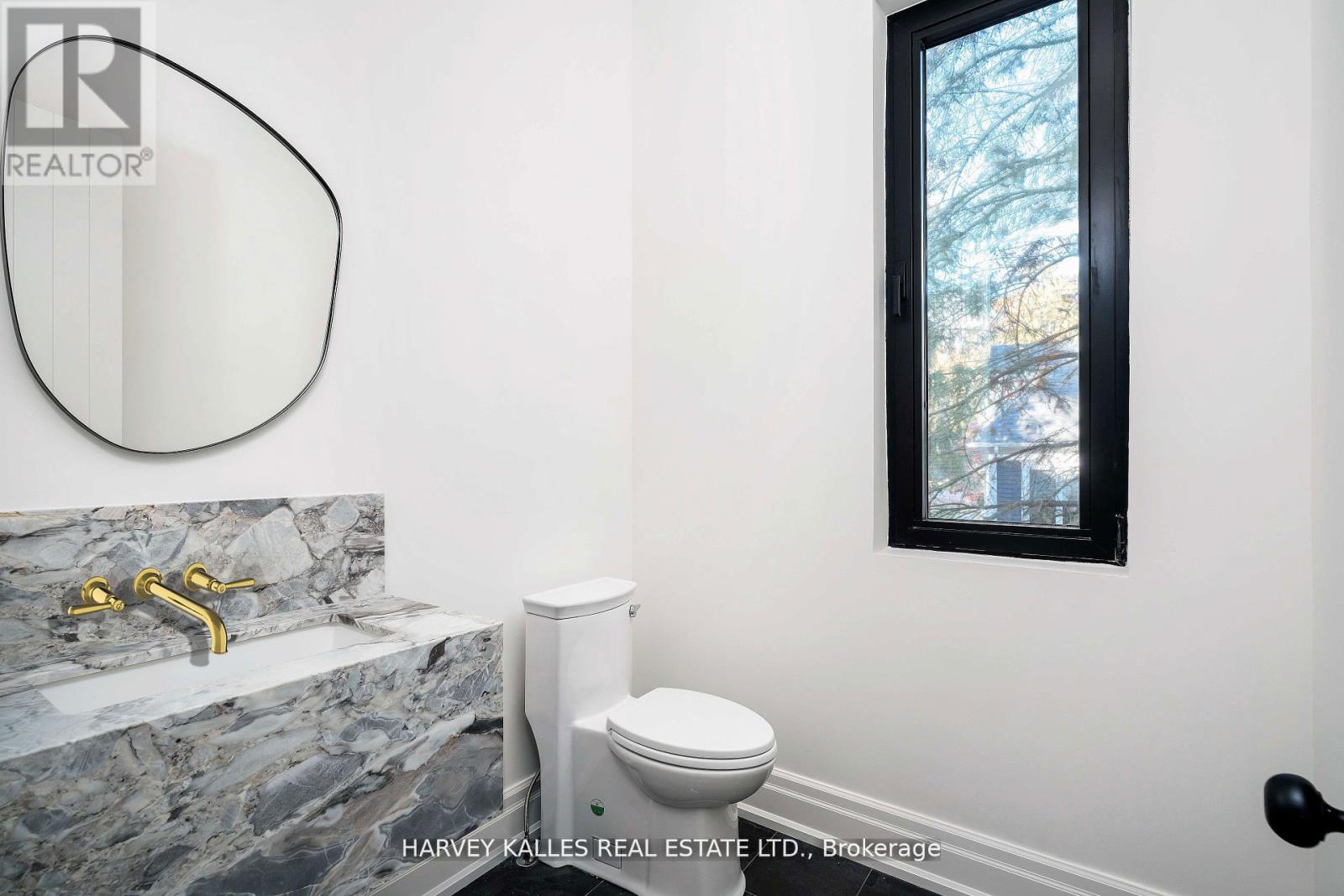 233 Lakewood Drive, Oakville, Ontario  L6K 1B3 - Photo 48 - W12581502