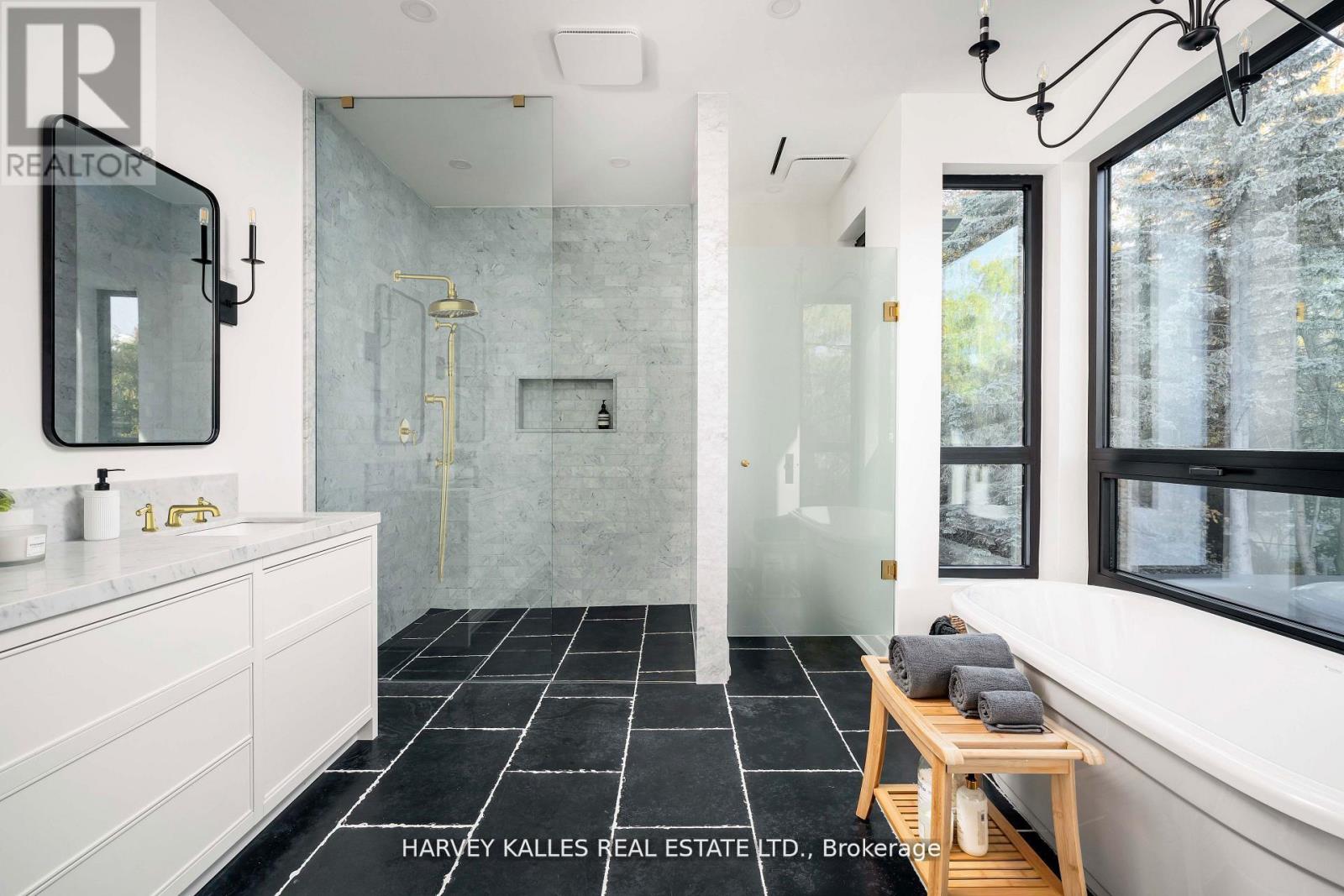 233 Lakewood Drive, Oakville, Ontario  L6K 1B3 - Photo 49 - W12581502