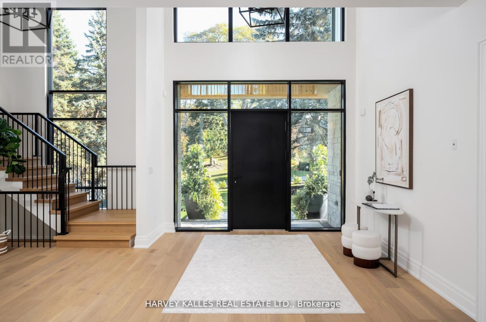 233 Lakewood Drive, Oakville, Ontario  L6K 1B3 - Photo 7 - W12581502