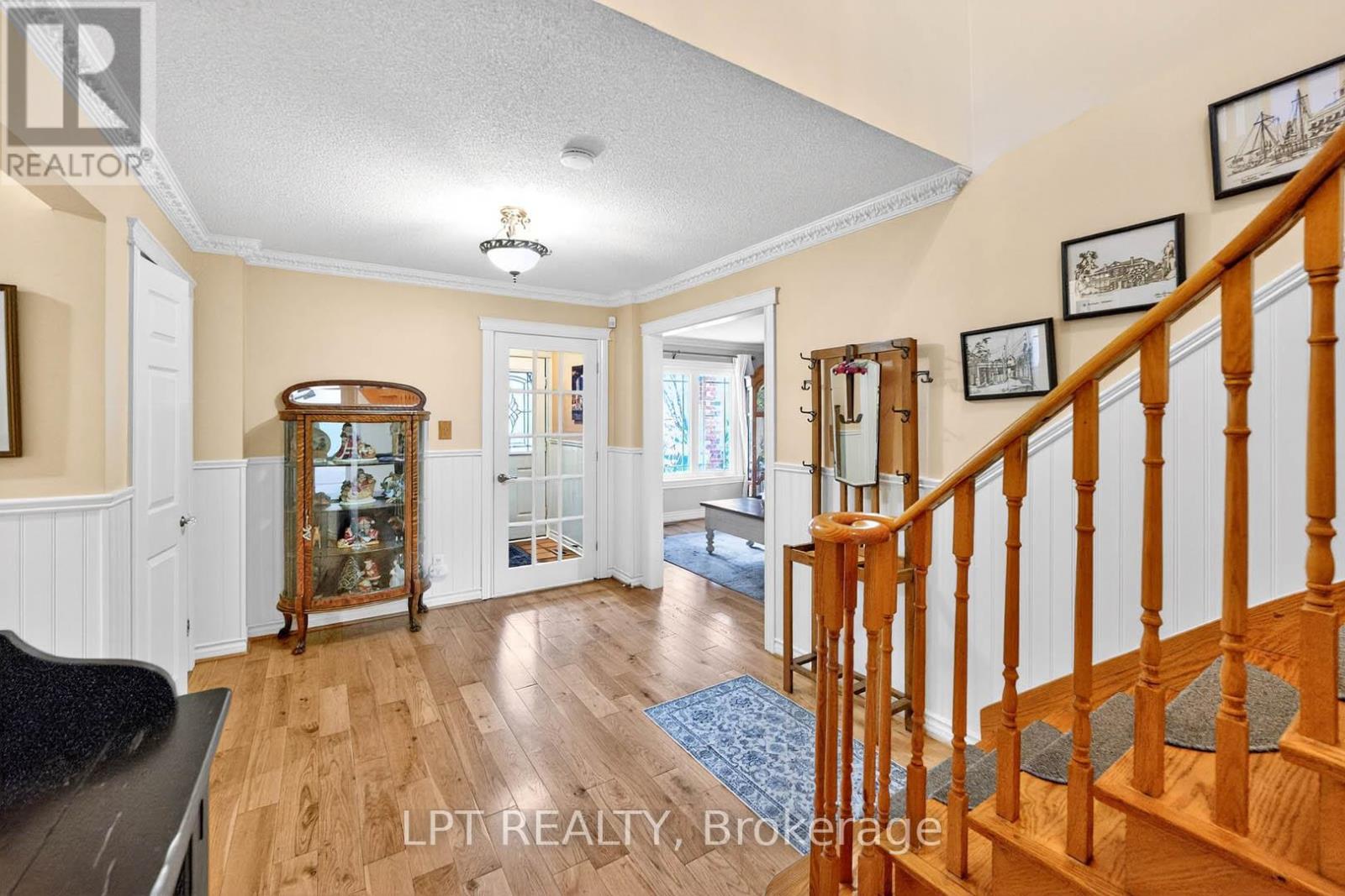 20 Burnley Place, Brampton, Ontario  L6Z 2T9 - Photo 8 - W12581520